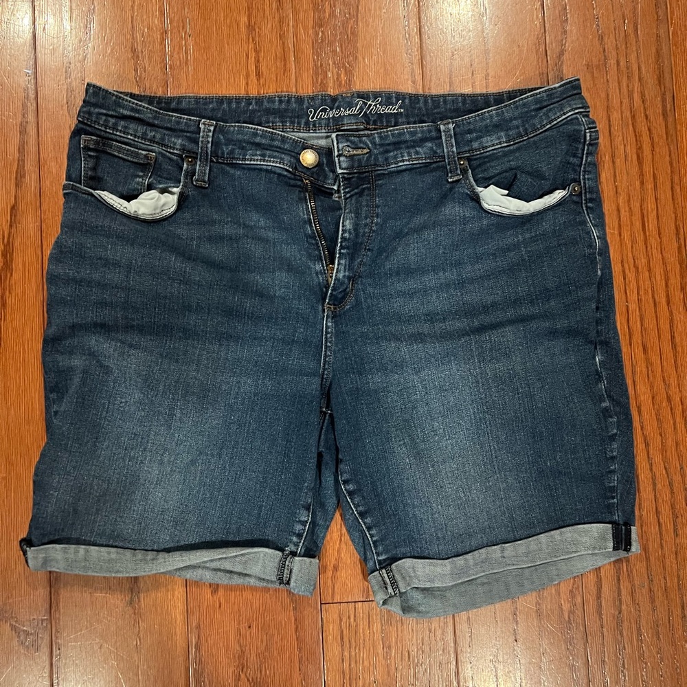 Universal Thread Women's Blue Denim Shorts